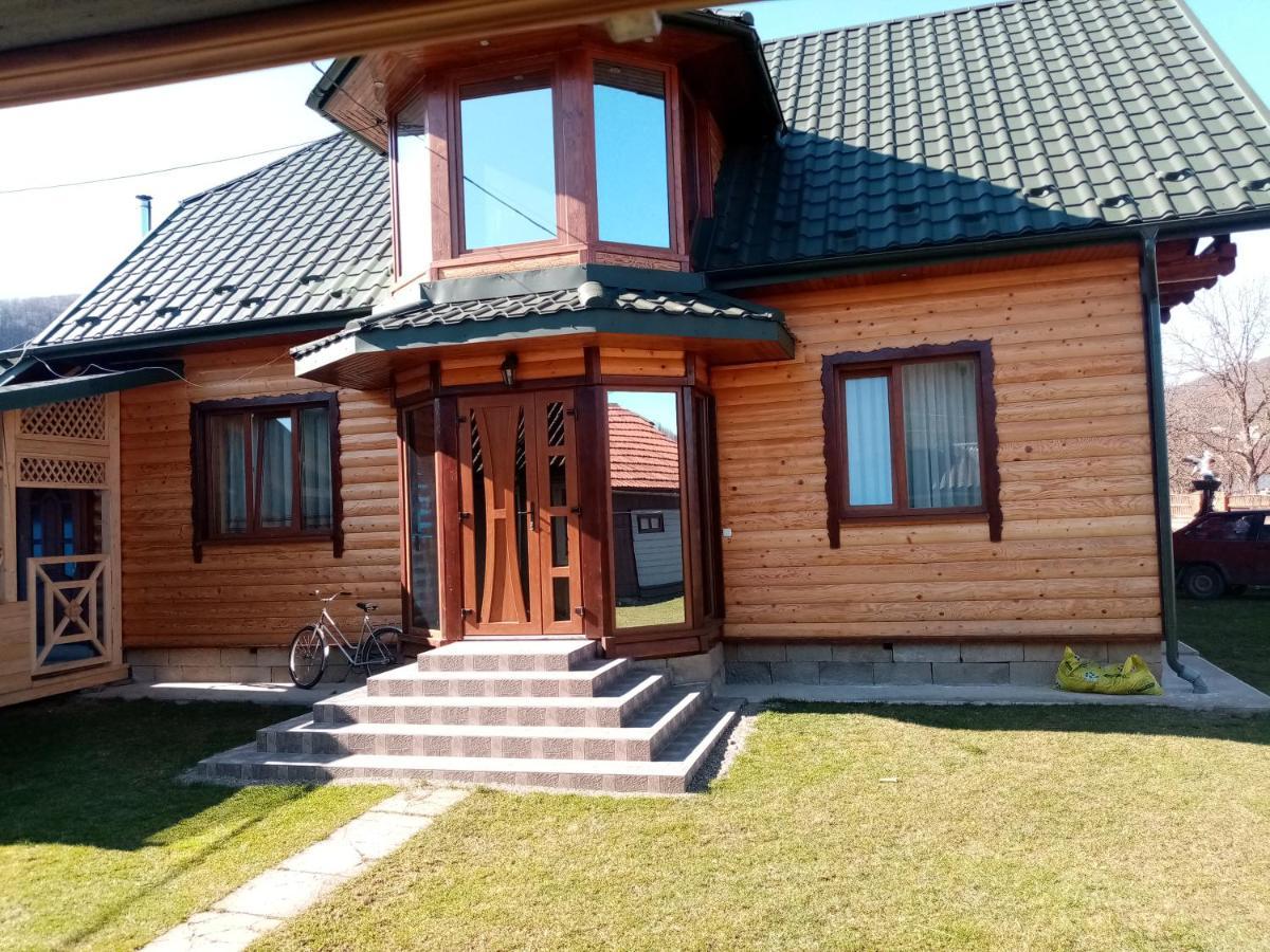 Садиба Федорчуків Гірська Хатина Sheshory Exterior foto