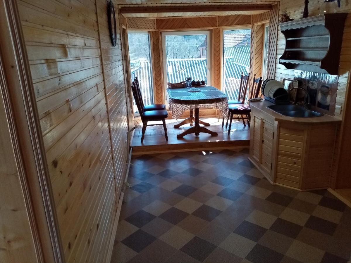 Садиба Федорчуків Гірська Хатина Sheshory Exterior foto